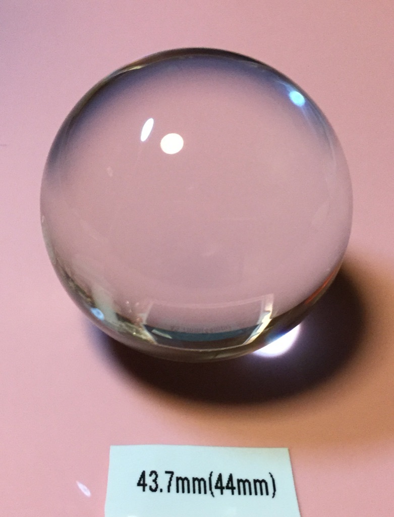 天然水晶球 44mmサイズ （水晶玉）